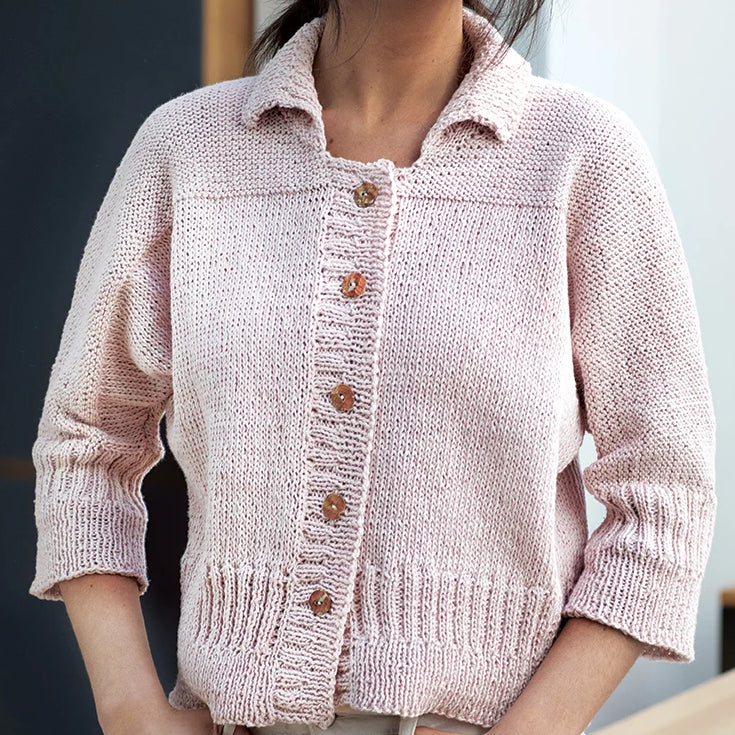 woman's knitted cropped cardigan with collar and 3/4 sleeves